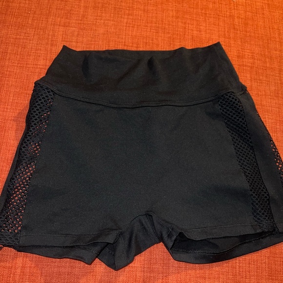 Set bombshell - Picture 2 of 8